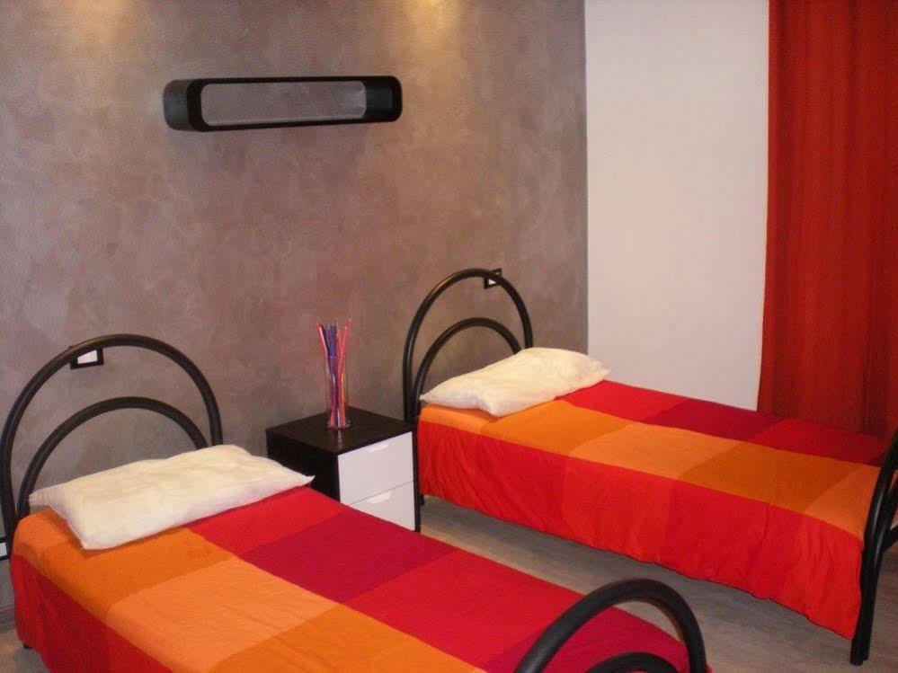 Enzo Luxury Rooms Roma Eksteriør bilde