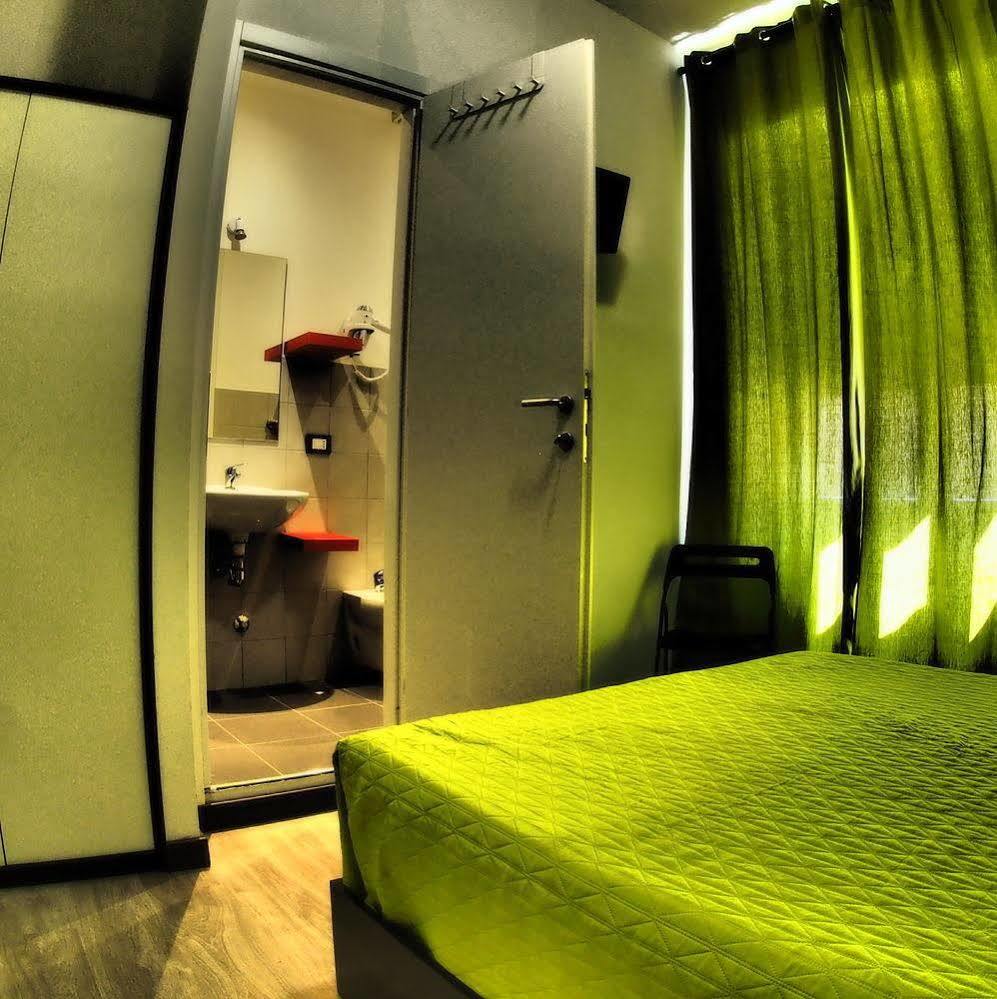 Enzo Luxury Rooms Roma Eksteriør bilde