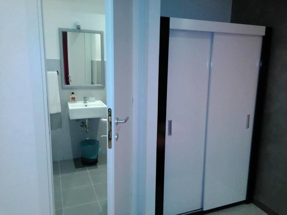 Enzo Luxury Rooms Roma Eksteriør bilde