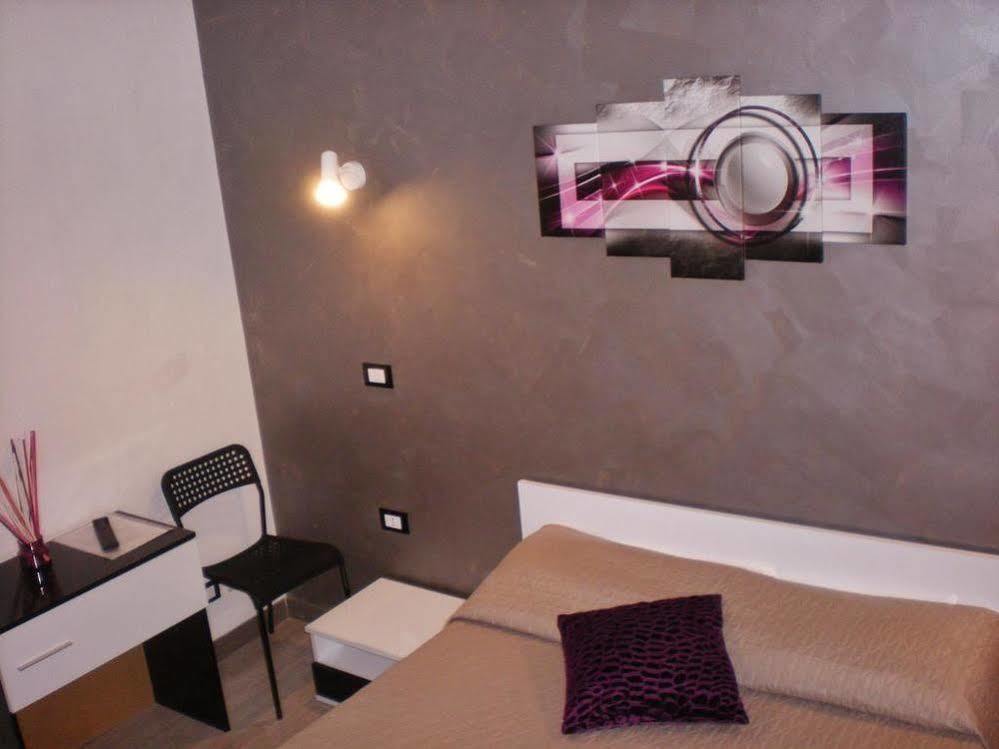 Enzo Luxury Rooms Roma Eksteriør bilde