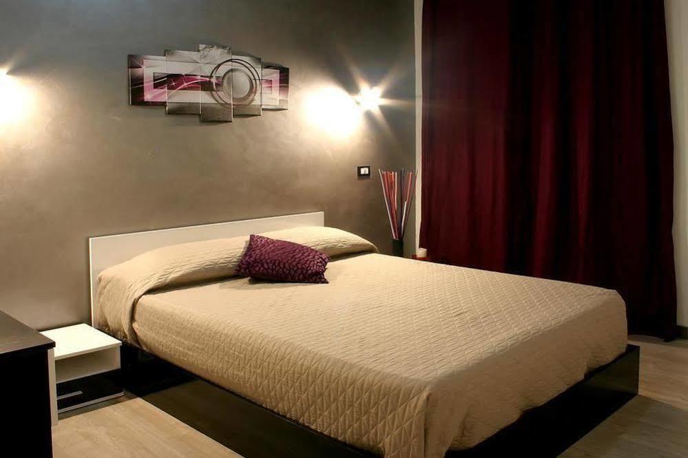 Enzo Luxury Rooms Roma Eksteriør bilde