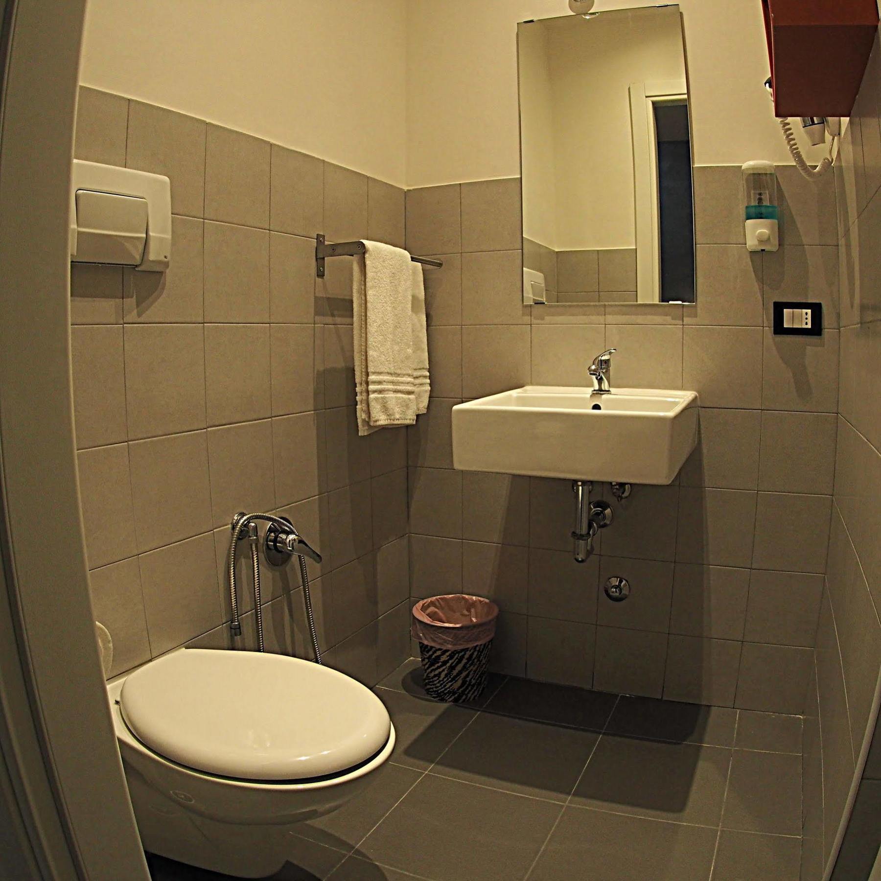 Enzo Luxury Rooms Roma Eksteriør bilde