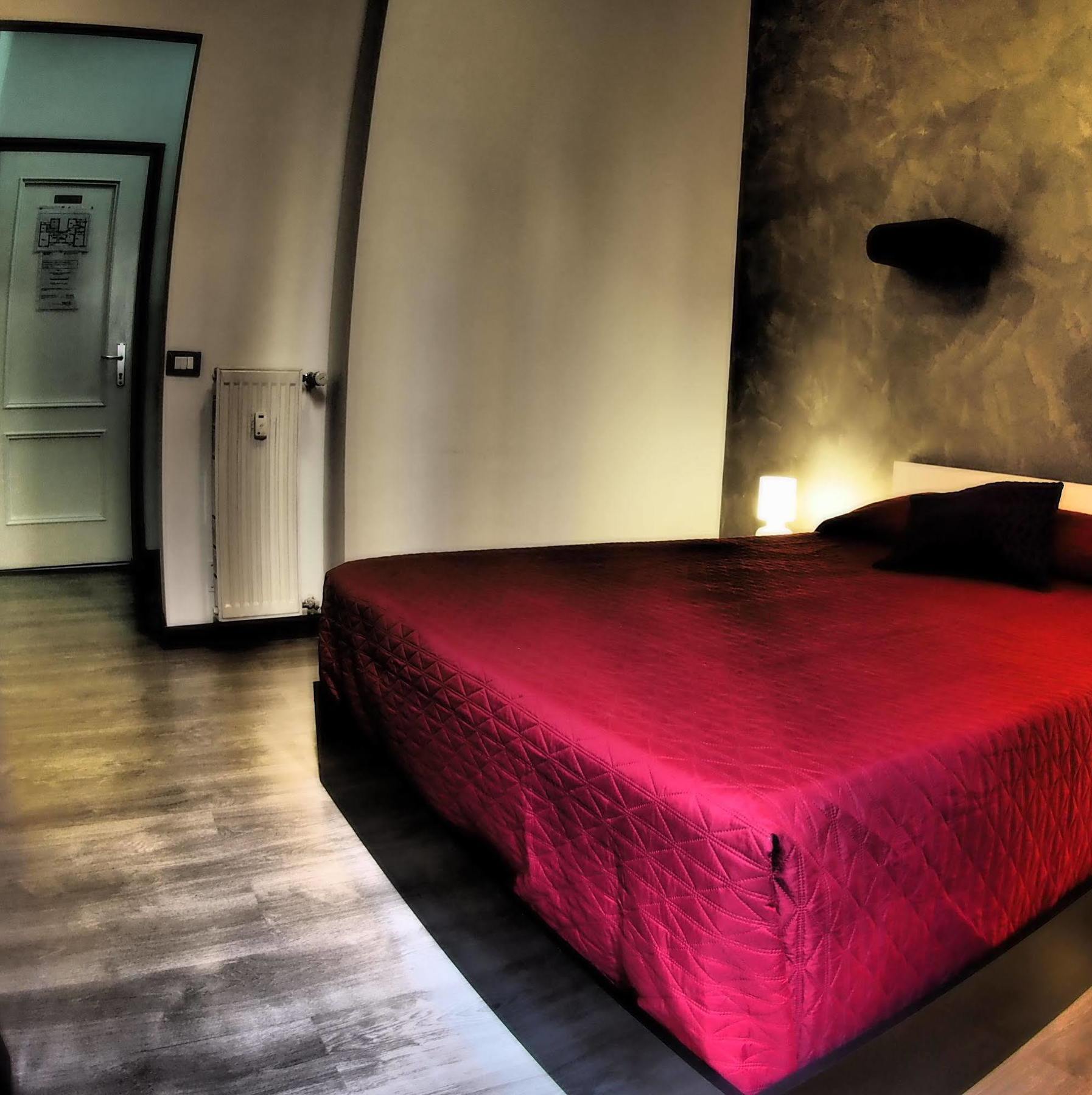 Enzo Luxury Rooms Roma Eksteriør bilde